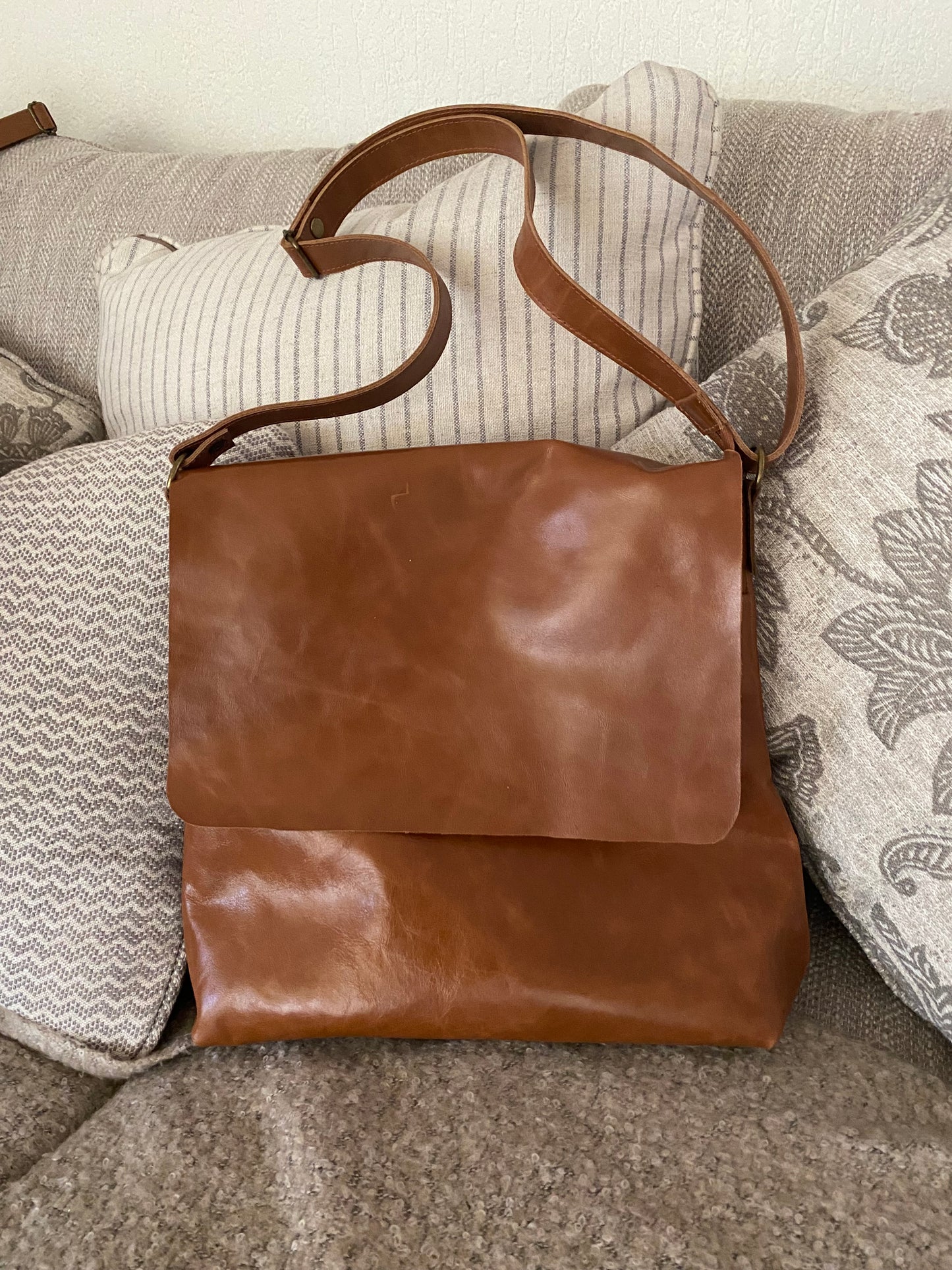 Cartera Manuela cuero caramelo