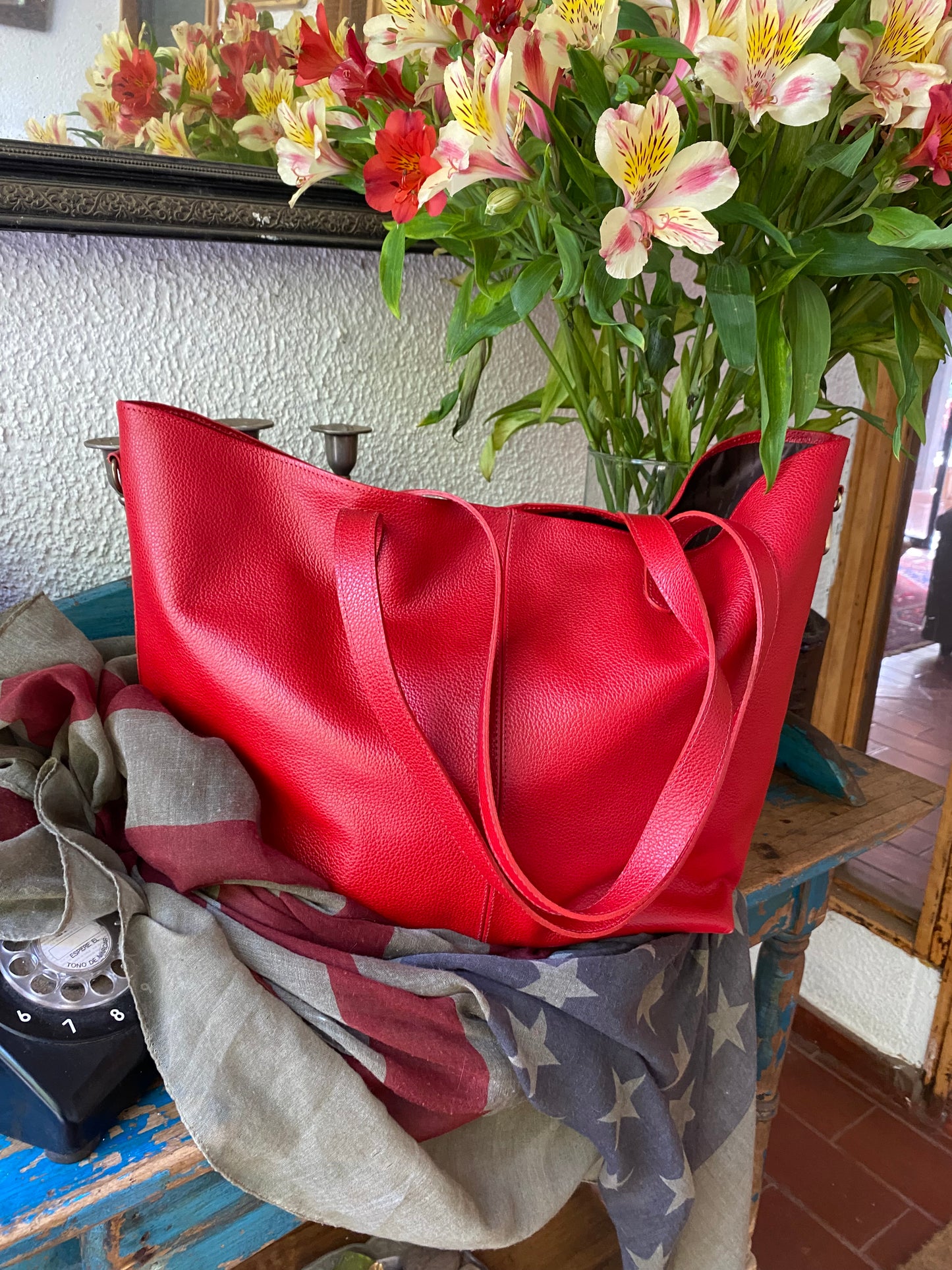 Cartera Paulina cuero Rojo.