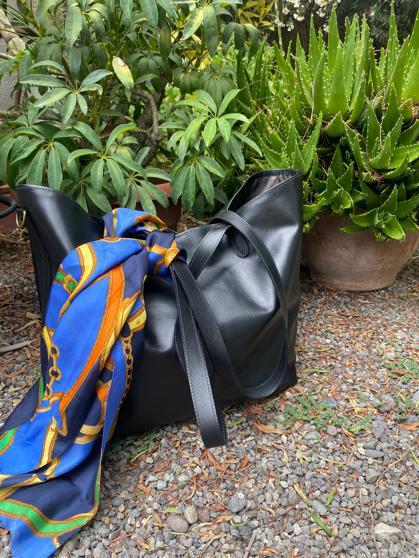 Cartera Paulina Cuero Negro