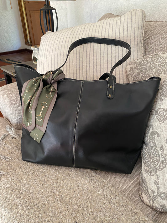 Cartera Paulina cuero negro