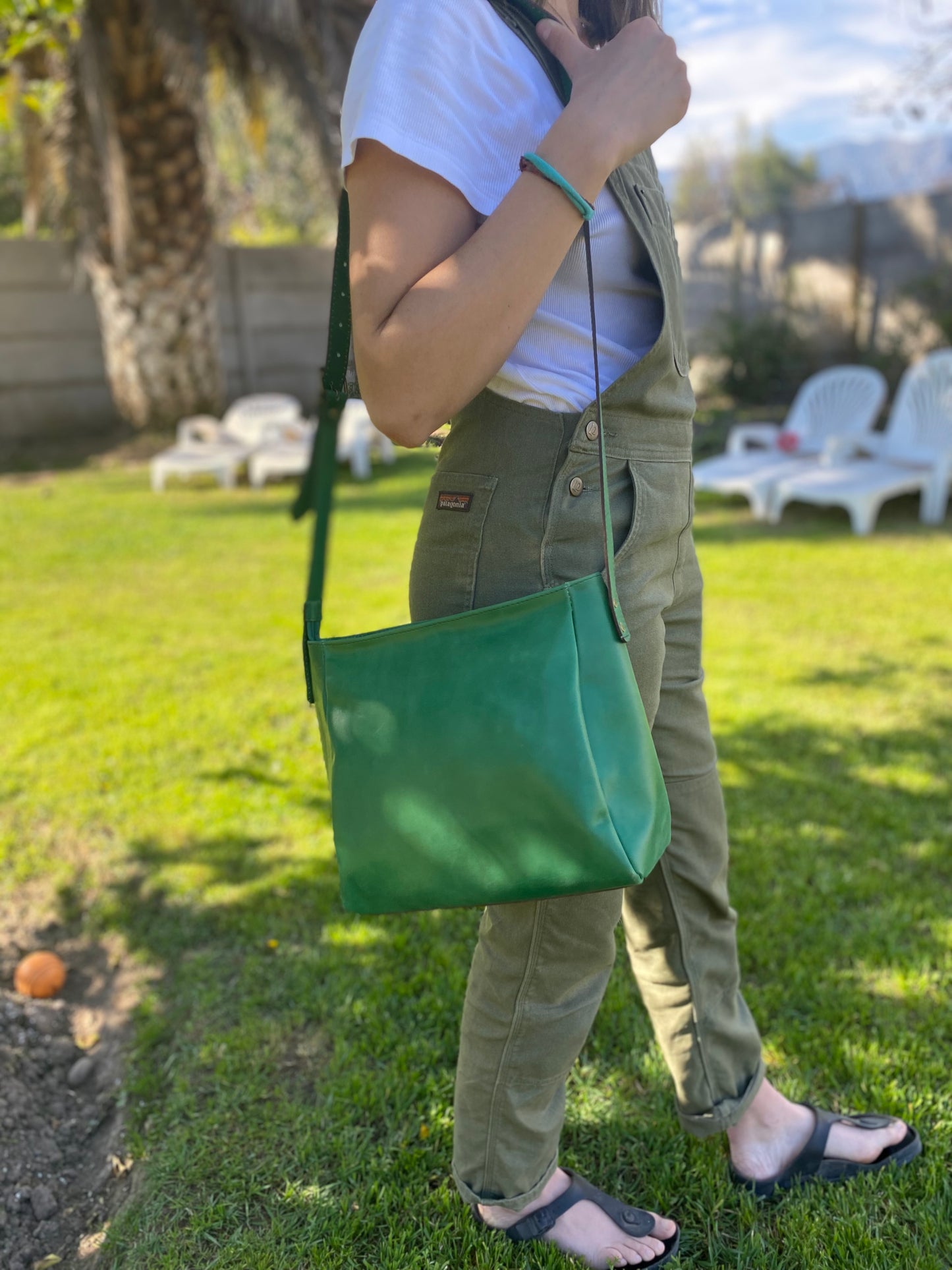 Cartera cuero verde