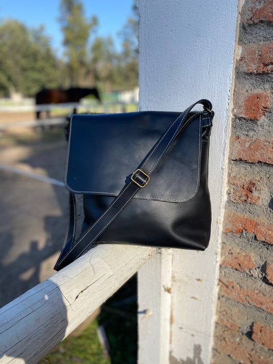 Cartera Manuela Cuero Negro.