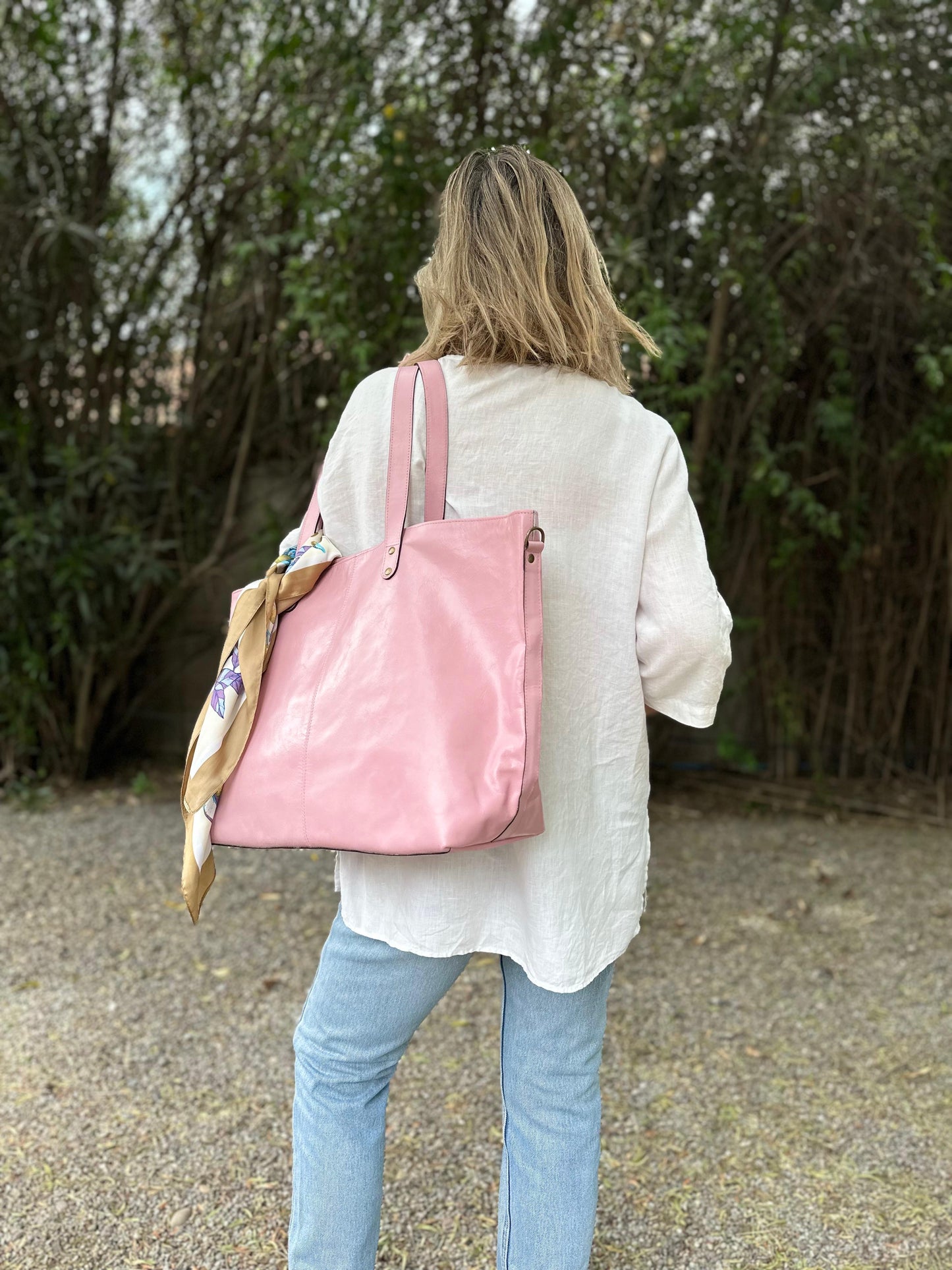 Cartera en cuero Rosado