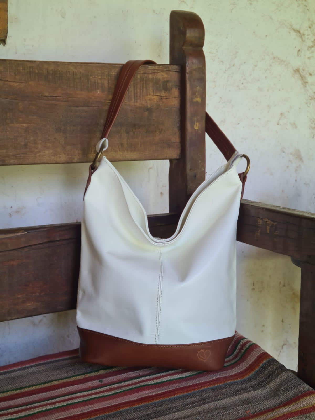 Cartera argollas blanca